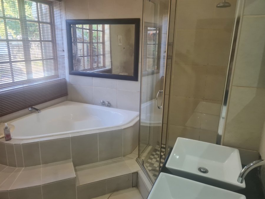 5 Bedroom Property for Sale in Noordhoek Free State